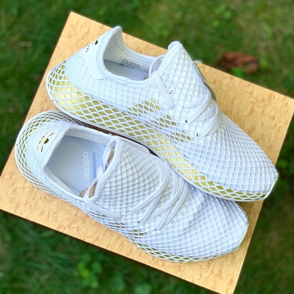 NEW Adidas Deerupt Runner White Gold Women’s 8 - Picture 5 of 8